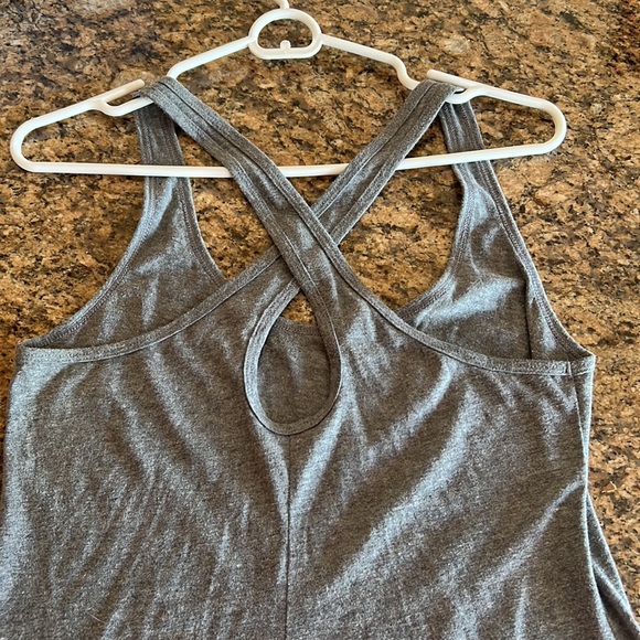 Victoria Secret Tank that Cross Crosses In the Back - Picture 8 of 8